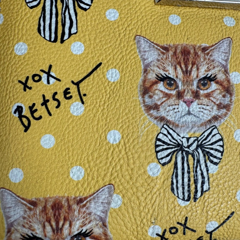 Betsey Johnson Ginger Cat Polka Dot Yellow Zip Wristlet Wallet Cat Lady Pop Art